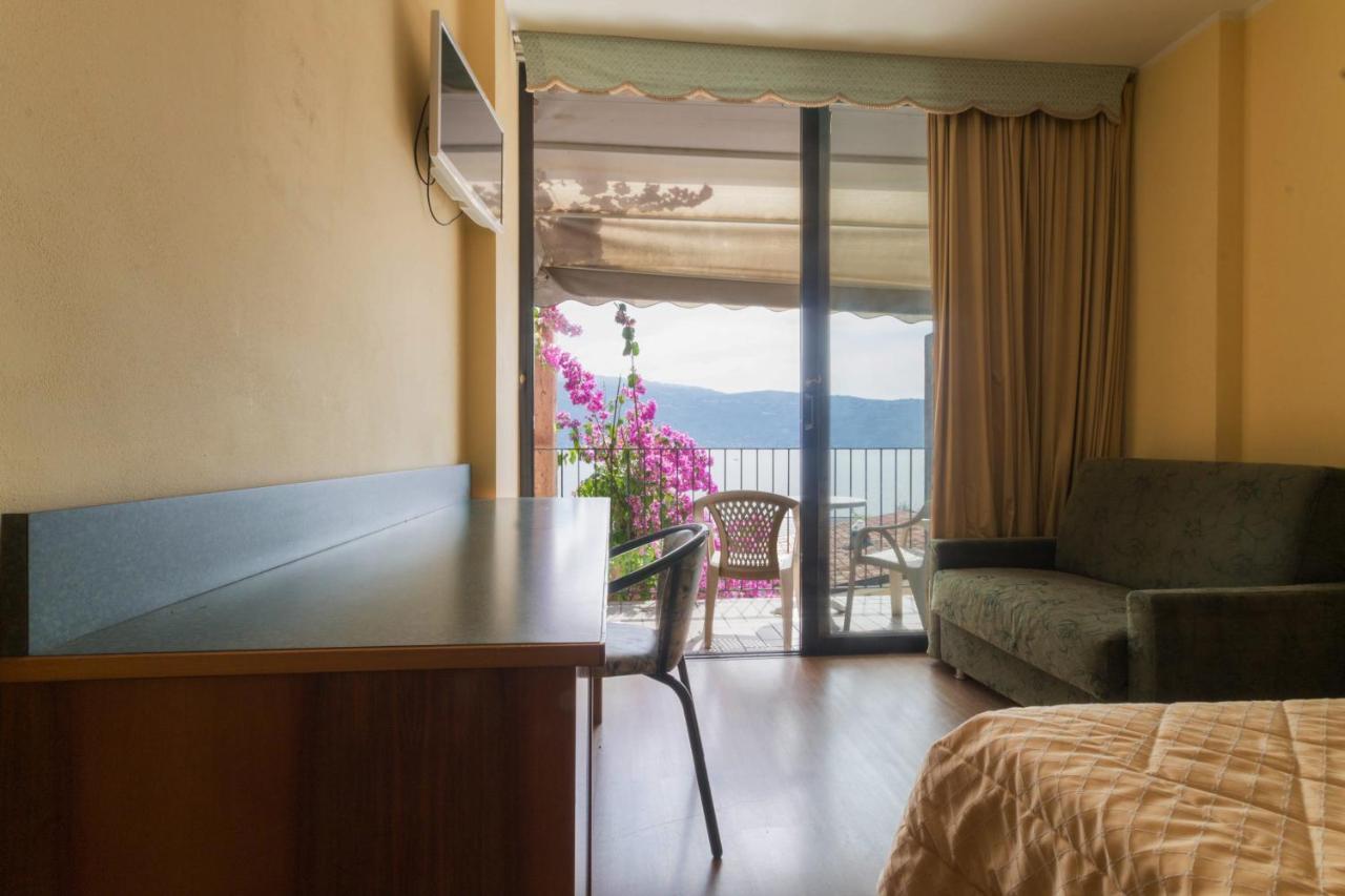 Hotel Lido Гарньяно Екстер'єр фото